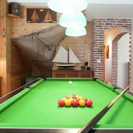 فيلة Lush With Private Pool Bagnols-en-Forêt