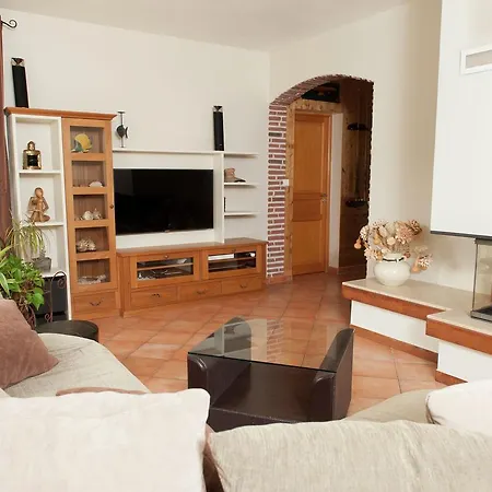 Villa Lush With Private Pool
